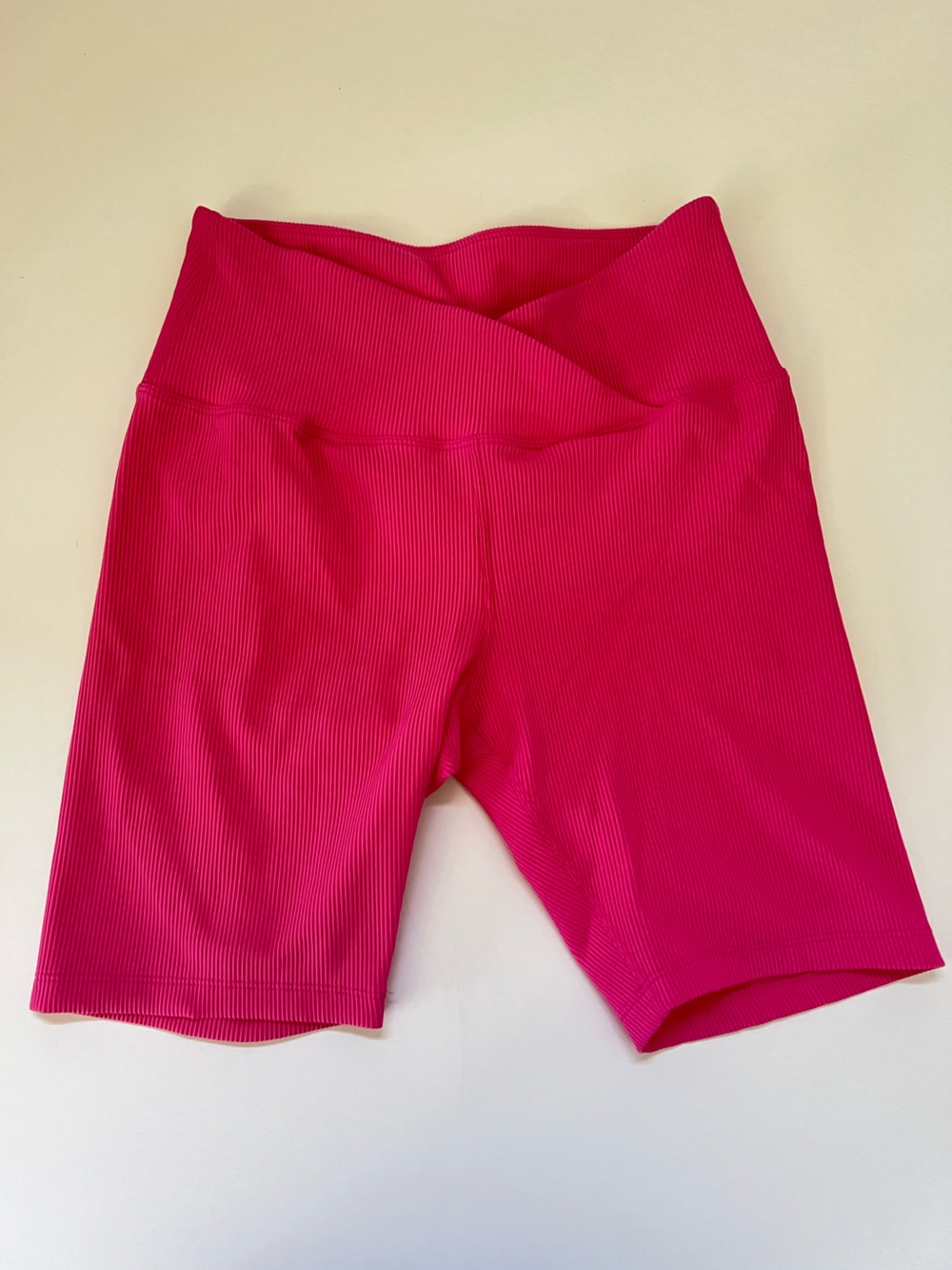 J80 Bright Pink Ribbed Crossover Bike Shorts Sz Large Athleisure Gym‎ Workout